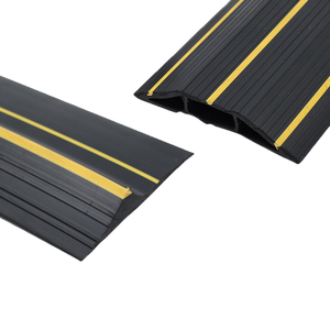 Fabriqué en Chine Bande <span class=keywords><strong>de</strong></span> <span class=keywords><strong>porte</strong></span> <span class=keywords><strong>de</strong></span> <span class=keywords><strong>garage</strong></span> Bande d'étanchéité <span class=keywords><strong>de</strong></span> seuil <span class=keywords><strong>de</strong></span> <span class=keywords><strong>porte</strong></span> <span class=keywords><strong>Joint</strong></span> en <span class=keywords><strong>caoutchouc</strong></span> <span class=keywords><strong>pour</strong></span> <span class=keywords><strong>porte</strong></span> <span class=keywords><strong>de</strong></span> <span class=keywords><strong>garage</strong></span> - Product Image 4