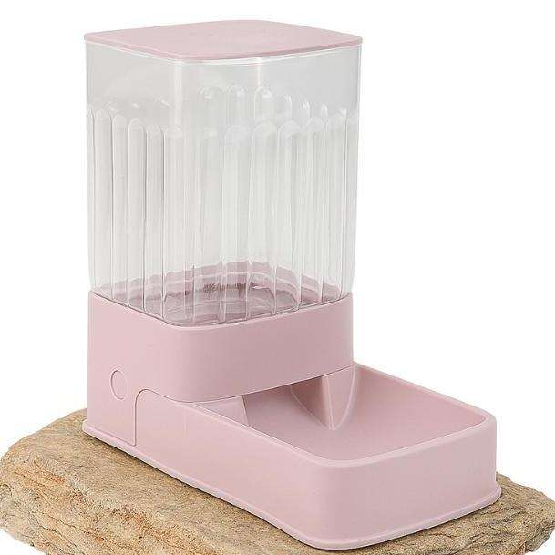 สีเขียวอ่อน