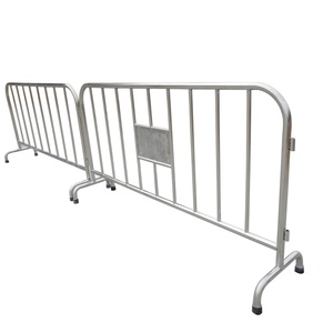 Barrière de sécurité routière en acier inoxydable de 1000 mm avec 38 tubes, pour contrôle des foules, stationnement et protection IP65 - Product Image 3