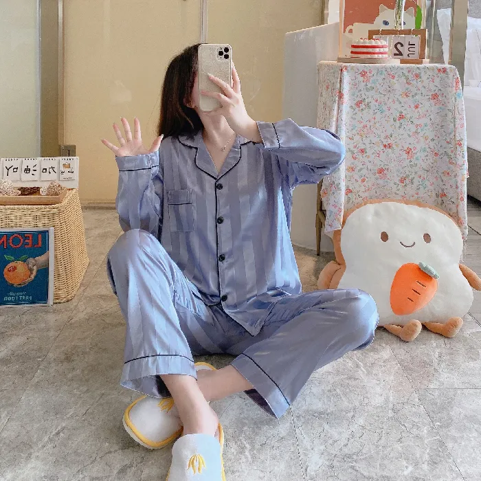 Neues Design Günstige Satin Sleep Wear Pyjamas 2-teiliges Set Damen Seiden pyjamas mit langen Ärmeln und langen Hosen
