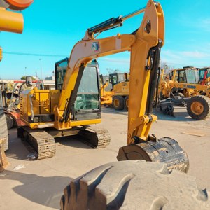 <span class=keywords><strong>Mini</strong></span>-excavatrice Caterpillar 305.5E2 d'occasion de 2022, moteur 305.5E2, poids opérationnel de 5,5 tonnes, capacité de la benne de 0,21 m³ - Product Image 1