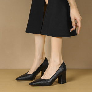 Escarpins à bout pointu et talon carré de 5 à 8 cm, en PU, chaussures de bureau, couleur unie, résistantes à l'abrasion, pour femmes - Product Image 4