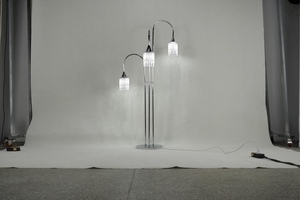 Lumière de <span class=keywords><strong>colonne</strong></span> de glace à 3 têtes pour allée de mariage, qualité supérieure, ajoute de la couleur et des points lumineux aux décorations de scène de mariage à l'étranger - Product Image 5