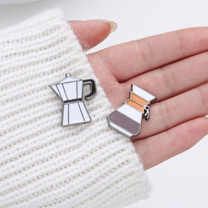 Coffeeshop Tools Email Pin Broche Badge Metalen Bonenfles Bekermolen Sieraden Vrienden Revers Kleding Hoed Tas Cadeau - Product Image 4