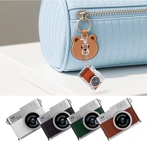 Porte-clés caméra rétro EQWQ S150, mini caméscope portable 1080P pour les voyages - Product Image 4