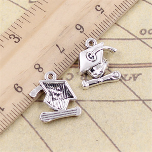 Charms graduation cap et diplôme 17x16mm tibétain argent couleur pendentifs Antique fabrication de bijoux bricolage artisanat fait main - Product Image 2
