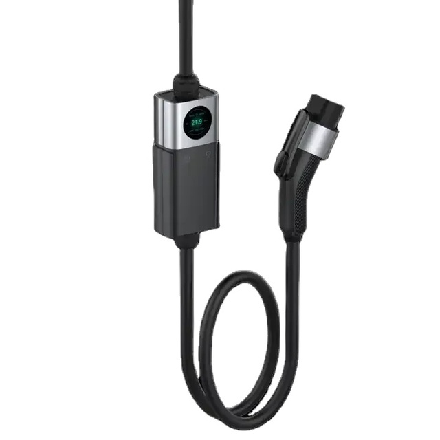 7KW IP66 Protection CE/FCC/CCC Certified Portable EV Charging Station Charging Gun Plug Play AC Output Type1/Type2 New Energy