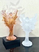 Vase en cristal Art Déco Déesse ailée, sculpture en verre givré de France, statue d'ange luxueuse, vase à fleurs pour la décoration intérieure