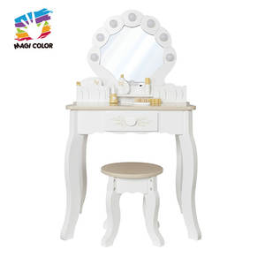2025 LED Vanity Table Set-Coiffeuse princesse en bois avec miroir et interrupteur de lumière, jouet de maquillage pour les filles W08H222 - Product Image 1