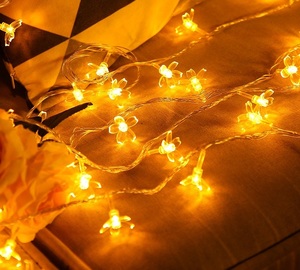 Fonction de minuterie de télécommande de lumières de fée de fleur de cerisier pour le décor extérieur de fête du printemps
