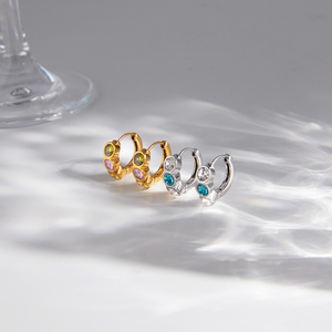Boucles d'oreilles créoles J&D Jewelry en acier inoxydable couleur argent avec zircone cubique bleue et blanche pour femmes et jeunes filles, usage quotidien - Product Image 4