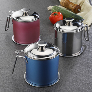 1.7 l 304 בקבוק שמן נירוסטה מסנן בית מטבח ביתי מיכל אחסון שמן עם מסננת מתכת לשימוש מזון - Product Image 6