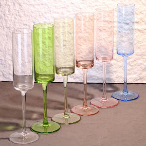 Vente en gros d'exquises flûtes à champagne en cristal Élégance intemporelle pour les moments de célébration avec OEM - Product Image 4