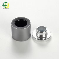 Le capuchon magnétique en aluminium gris de luxe de haute qualité en usine convient au bouchon magnétique puissant de bouteille de parfum de pulvérisation de sertissage de 15mm
