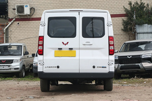 Vente en gros de fourgonnettes <span class=keywords><strong>électrique</strong></span>s légères 9 places Wuling Yangguang 3050mm 136PS 440km d'autonomie, version passagers, en vente - Product Image 6