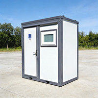 Toilettes mobiles écologiques portables au design traditionnel avec équipements de douche complets pour usage public