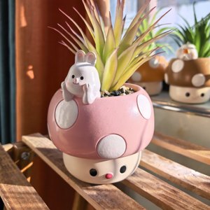 ROOGO Pot de fleurs <span class=keywords><strong>en</strong></span> résine <span class=keywords><strong>en</strong></span> forme de champignon panda avec trou de drainage, <span class=keywords><strong>plante</strong></span> artificielle assortie, fait main, Kawaii - Product Image 3