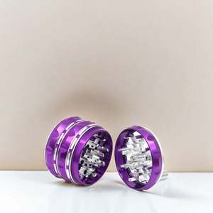 CANNA Wholesale High Quality Best Selling Manual <b>Herb</b> <b>Grinder</b> Lightning Design Hand Shake Aluminum <b>Herb</b> <b>Grinder</b> - Product Image 4