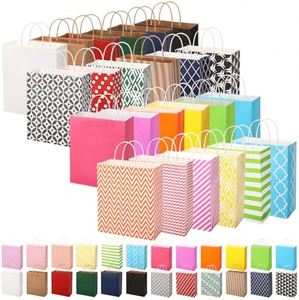 ถุงกระดาษสีสันสดใสพิมพ์ลายได้ตามต้องการ สำหรับใส่ของขวัญ ของชำร่วย ของแจกในงานปาร์ตี้ หรือใช้ในธุรกิจ พร้อมหูหิ้ว รีไซเคิลได้ - Product Image 1