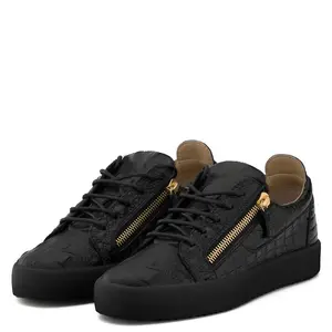 Sepatu Kasual Pria Sneakers Kasual Pria Sepatu Butir Batu Lipit Hitam Desain Ritsleting Logam Loafer Platform Datar Nyaman