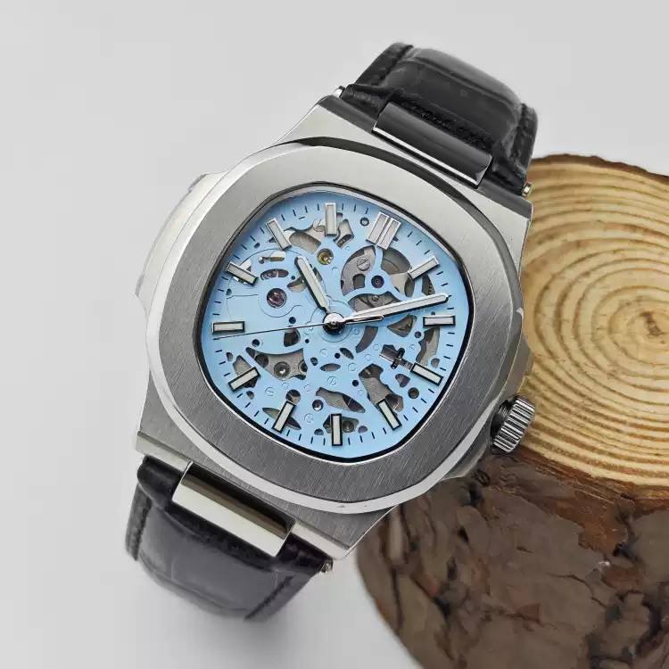 สีฟ้าอ่อน