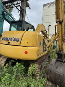 Montacargas Komatsu 70 de Primera Calidad, 7 Toneladas, 90% Nuevo, Original, con EPA, CE, Montacargas Agrícola Usado de 7 Toneladas - Product Image 2