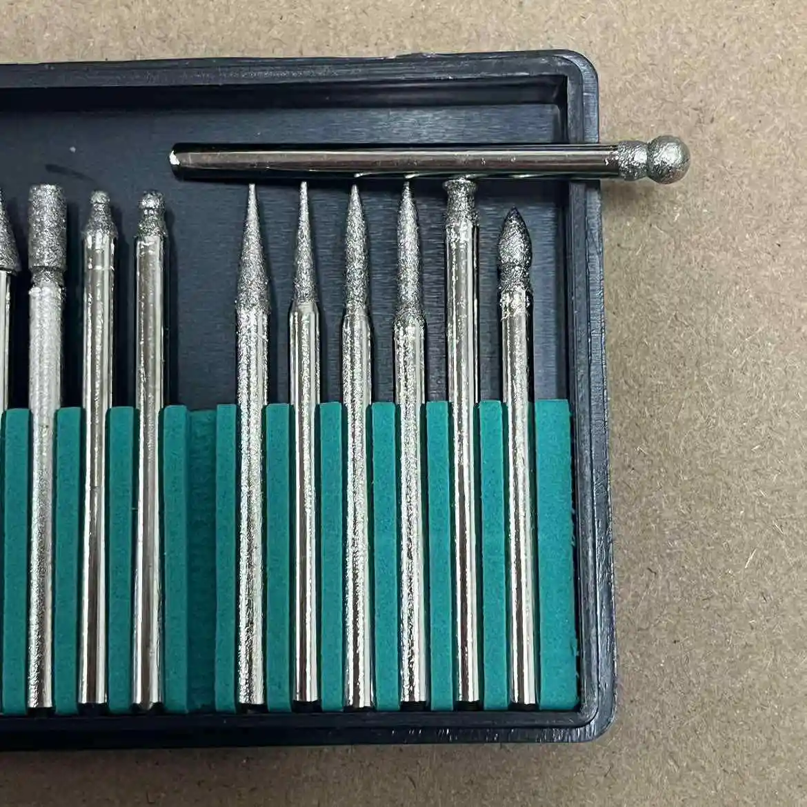 Conjunto de brocas para corte e vinco de diamante, ferramenta rotativa Dremel para pedra e vidro