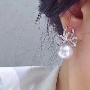 Orecchini a perno con fiocco e perline per donna, design dolce ed elegante, accessori per l'orecchio da indossare tutti i giorni - Product Image 2
