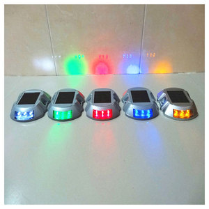 Feux de sécurité routière à LED solaires, clignotants latéraux, aiguilles routières en aluminium, feux clignotants pour aménagement paysager routier - Product Image 6