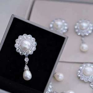 Queen's <strong>Brooch</strong> 9-10MM Natural High-quality Freshwater <strong>Pearl</strong>+9-10MM Water Drop <strong>Pearl</strong> <strong>Brooch</strong> Pendant Dual-use