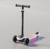 Trottinette moderne pour enfants avec corps en PP, roues en PU, hauteur réglable, lumières LED, siège inclus, frein arrière pour les enfants de 0 à 12 ans