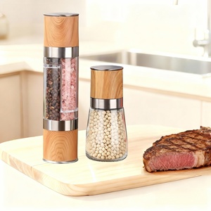 Molinillo de Sal y Pimienta Personalizado con Tapa de Madera, Molinillo de Madera Premium para una Experiencia de Sazonamiento Perfecta - Product Image 1