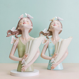 Maceta de Resina 3D con Diseño Creativo de Niña Mariposa con Ramo, Impresión Digital, Flores Secas, Lujo y Suavidad - Product Image 2