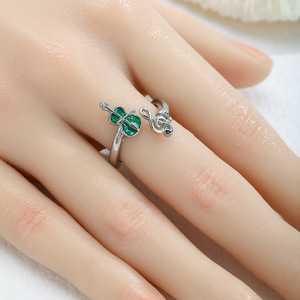Bague en alliage tendance en forme de violon avec notes musicales, bijou unisexe, cadeau - Product Image 1