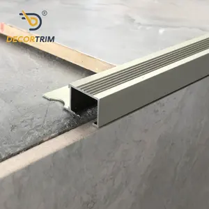 Prolink Metal özel fabrika YJ-102 merdiven Nosing conta şeritleri Modern stil alüminyum Metal merdiven Nosing profilleri