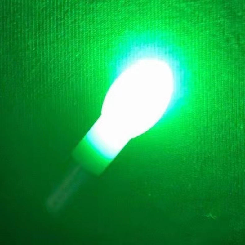 สีเขียว