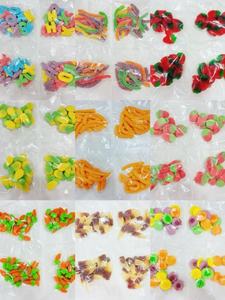 Gula bersertifikasi HALAL lembut Chewy Gummy bentuk bermacam-macam bentuk buah rasa asam dilapisi minyak manis kustom - Product Image 5