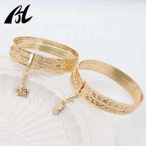 Nhiều Màu Tricolor 7 Day Jewelry 14K 18K Vàng Đầy Tôn Giáo Vàng 7 <span class=keywords><strong>Bangles</strong></span> Semanario En Oro Laminado Tricolor - Product Image 4