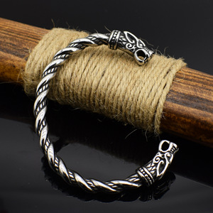 Bracelet Dragon <span class=keywords><strong>Viking</strong></span> en acier inoxydable pour homme, bijou païen Odin <span class=keywords><strong>du</strong></span> <span class=keywords><strong>dieu</strong></span> nordique, nouveauté 2022 - Product Image 4