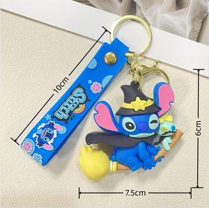 Llavero de PVC ligero personalizable de Stitch de dibujos animados, colgante de disfraz de Halloween, regalo para mochila de estudiante, ideal para máquina de garras - Product Image 4