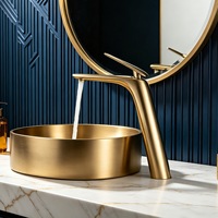 Robinet de lavabo monotrou en cuivre massif pour salle de bain, compatible avec lavabos sous plan et sur plan, eau chaude et froide, pour l'exportation.