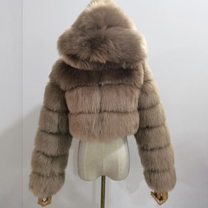 Veste élégante en fausse <span class=keywords><strong>fourrure</strong></span> de renard pour <span class=keywords><strong>femme</strong></span> <span class=keywords><strong>avec</strong></span> devant ouvert et manches évasées - Product Image 5