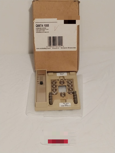 Baru asli siap Q667A1005 Subbase untuk T7067 PLC pemrograman Controller - Product Image 1