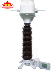 Transformateur de courant de type inversé immergé dans l'huile LVB110 - Product Image 2