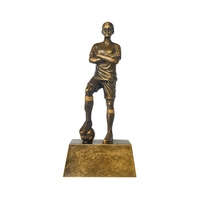 Trophée de football en résine personnalisé avec logo Weivista, design joueur féminin, fournisseur direct d'usine, récompense pour la gagnante de la ligue de football féminin