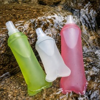 Bouteille d'eau de sport pliable en TPU de qualité alimentaire avec bouchon anti-poussière pour gilet de course, sac à dos et hydratation en extérieur