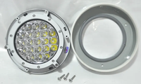Feu de signalisation pour l'éclairage des locomotives ferroviaires