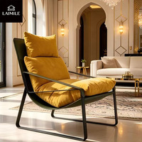 Fauteuil de loisirs rembourré de style nordique minimaliste avec structure en métal, confortable et rembourré, idéal pour la maison, l'appartement ou la réception.