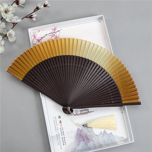 Vente en gros Mini éventail à main en bambou rose chinois soie bambou Mini éventail à main pour femmes pour enfants unisexe Party Favor Bamboo Fan Bones - Product Image 5
