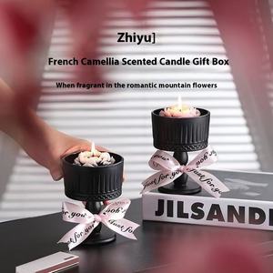 Bougie de <span class=keywords><strong>cire</strong></span> de soja parfumée au jasmin français et au camélia Boîte-cadeau d'intérieur luxueuse <span class=keywords><strong>Cire</strong></span> longue durée pour l'anniversaire du nouvel an personnalisé - Product Image 1